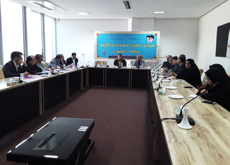 همایش معاونین فرهنگی و آموزشی منطقه 4 کشوری در فارس برگزار شد