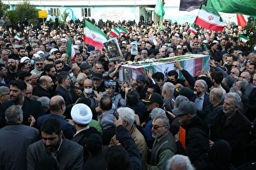 أهالي أقضية العاصمة طهران يشيعون 5 من شهداء الأمن