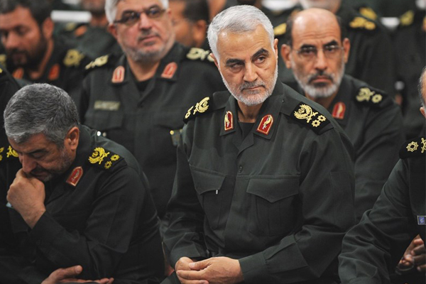 «پنجوین در تیررس»؛ خاطرات سردار سلیمانی از دفاع مقدس منتشر شد «پنجوین در تیررس»؛ خاطرات سردار سلیمانی از دفاع مقدس منتشر شد