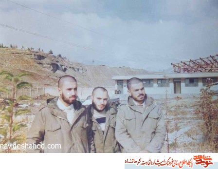 دشمن ازتفکر ما ترس دارد دشمن ازتفکر ما ترس دارد