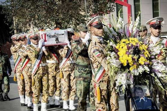 تشییع پیکر شهید خلبان منوچهر فتاحی (تصاویر) تشییع پیکر شهید خلبان منوچهر فتاحی (تصاویر)
