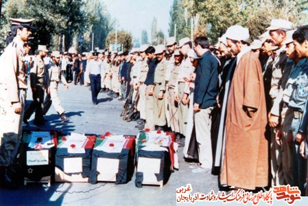 گلوله های کفار درد ندارند/ شهيد «محمدرضا احمدي» گلوله های کفار درد ندارند/ شهيد «محمدرضا احمدي»