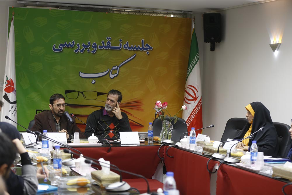 نشر شاهد در مسیر راه اندازی شبکه توزیع کتاب و جذب مخاطب فعال نشر شاهد در مسیر راه اندازی شبکه توزیع کتاب و جذب مخاطب فعال