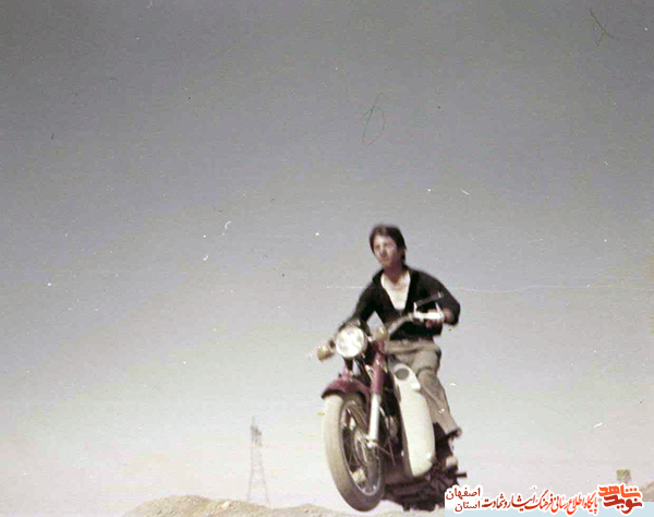 مادر شهید جبار زارع به فرزند شهیدش پیوست