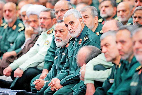 حاج قاسم؛ فرماندهای مقتدر، مؤمن و ولایت مدار حاج قاسم؛ فرماندهای مقتدر، مؤمن و ولایت مدار