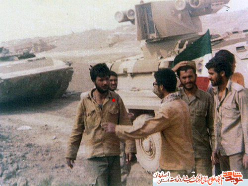 سردار شهید محمدباقر قادری فرمانده گردان زرهی تیپ25 کربلا سردار شهید محمدباقر قادری فرمانده گردان زرهی تیپ25 کربلا