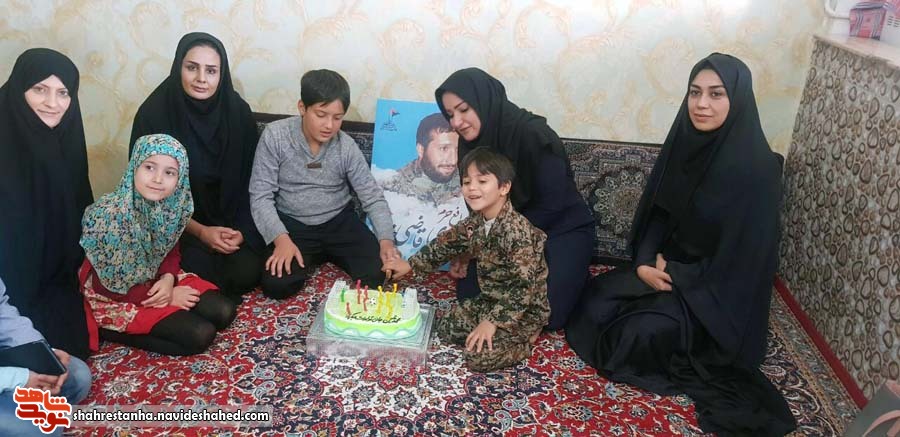 جشن تولد فرزند شهید مدافع حرم «مهدی قاضی خانی» جشن تولد فرزند شهید مدافع حرم «مهدی قاضی خانی»