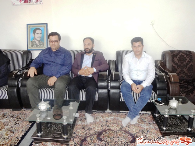 دیدار با مادر شهید معظم «بایرام شکوری» دیدار با مادر شهید معظم «بایرام شکوری»