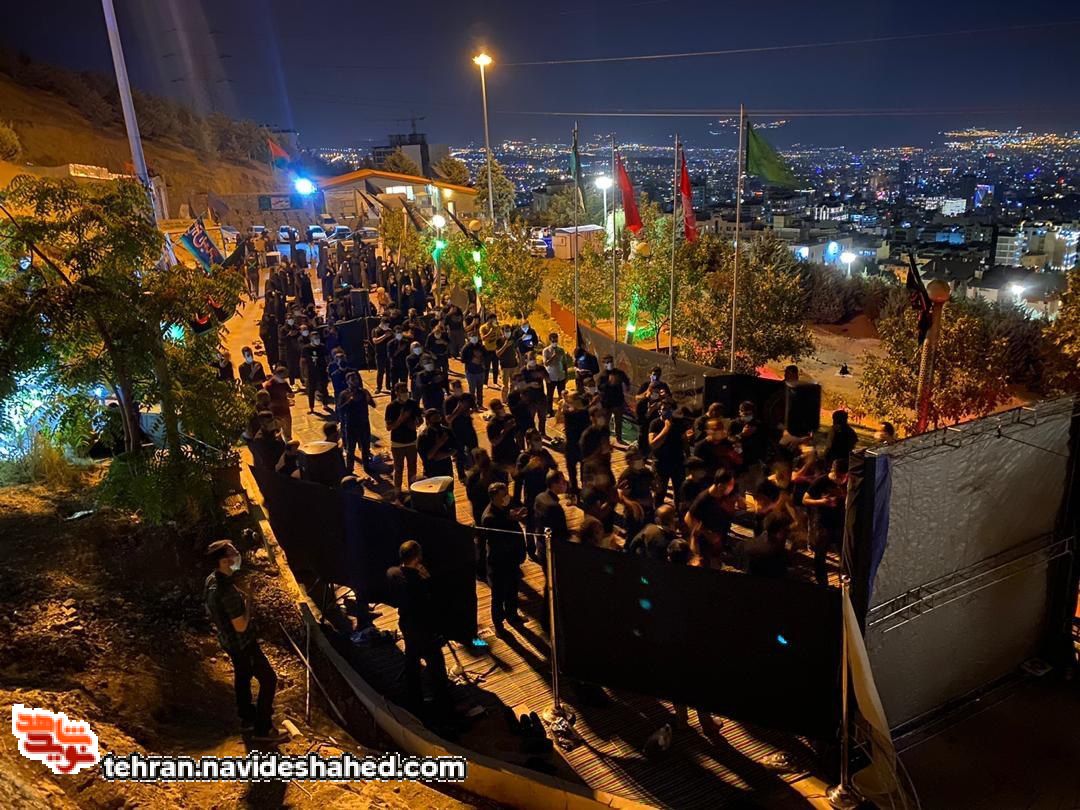 مراسم عزاداری ایام شهادت امام حسین(ع)در جوار شهدای گمنام کهف الشهدا برگزار میشود مراسم عزاداری ایام شهادت امام حسین(ع)در جوار شهدای گمنام کهف الشهدا برگزار میشود