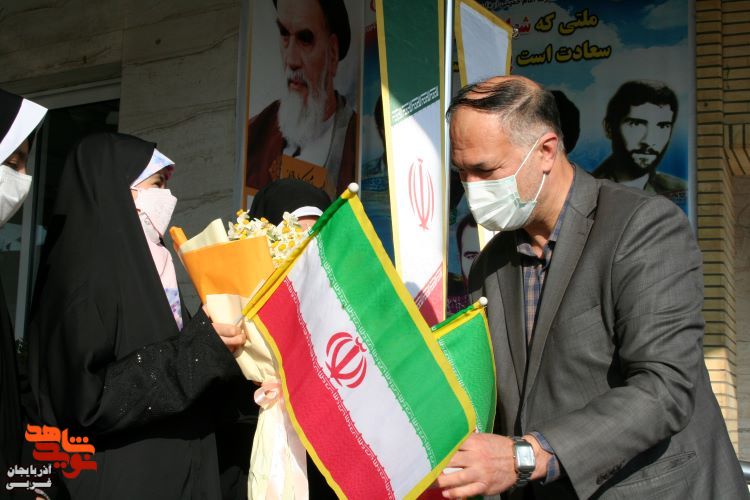 شهدا پرچم های افتخار و اقتدار ایران اسلامی هستند شهدا پرچم های افتخار و اقتدار ایران اسلامی هستند
