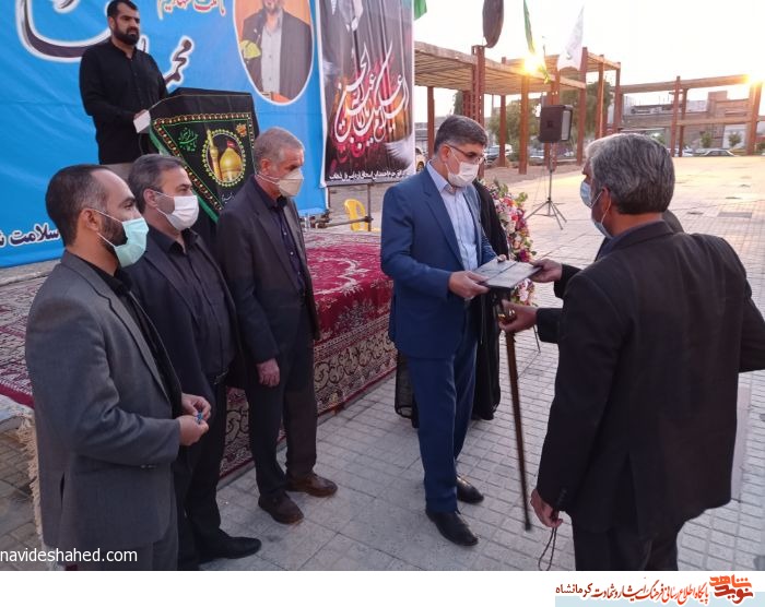 اولین سالگرد شهید مدافع سلامت محمدرضا عزیزی در سرپل ذهاب برگزار شد