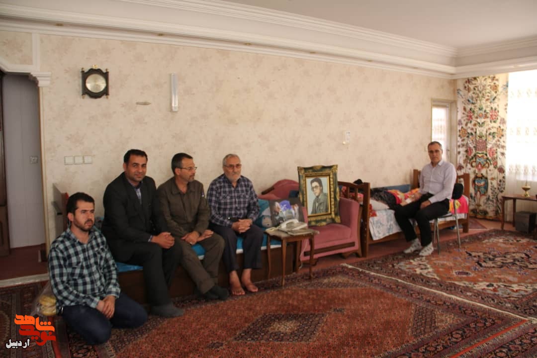 دیدار با خانواده شهید «حسین قبادی» در اردبیل