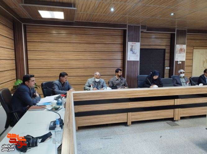 جامعه شاهد و ایثارگر به‌عنوان سرمایه اجتماعی نقش مهمی بر حفظ ارزش‌های اسلامی در جامعه دارند