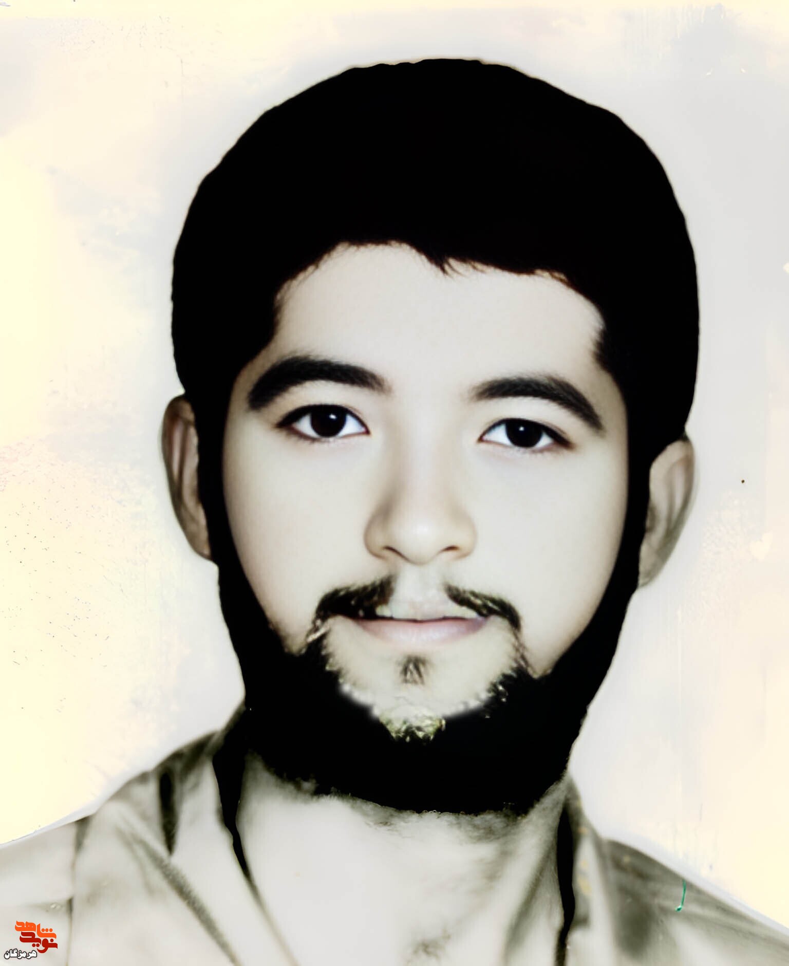 من را کنار همان مسجدی که ساختم دفن کنید