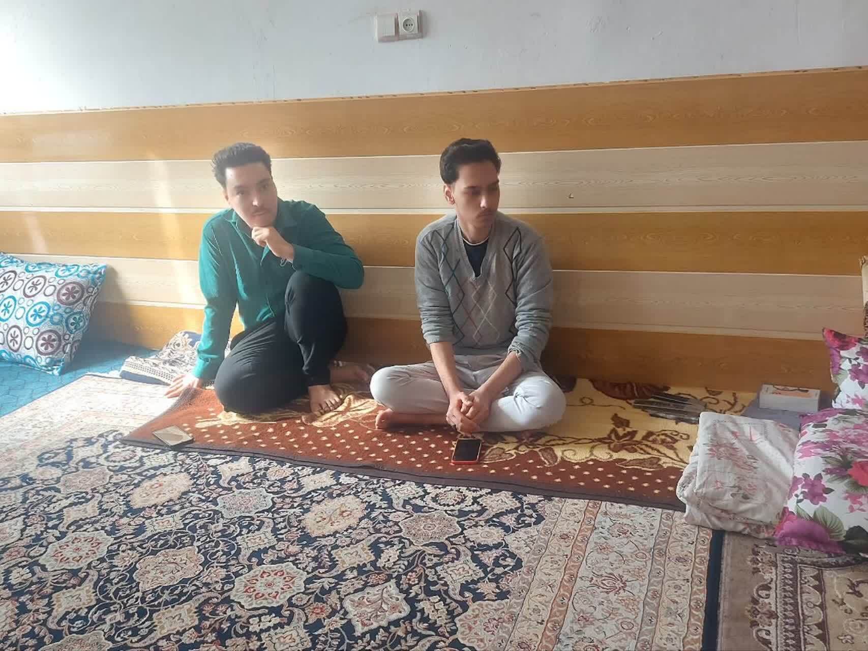 سرپرست بنیاد شهید شهرستان شیروان از والدین شهدا دیدار کرد