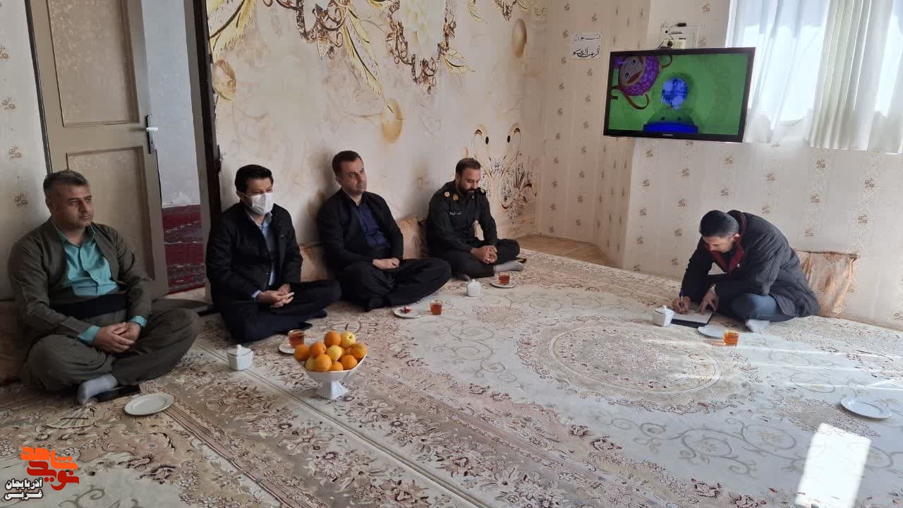 دیدار با جانباز معزز به مناسبت روز جانباز در شهرستان سردشت +تصاویر