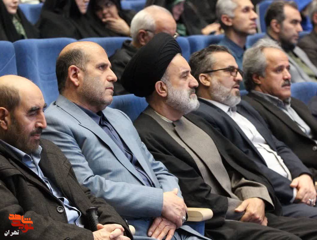 محفل انس با قرآن کریم و آیین افتتاح باشگاه قرآنیان در دهکده نشاط