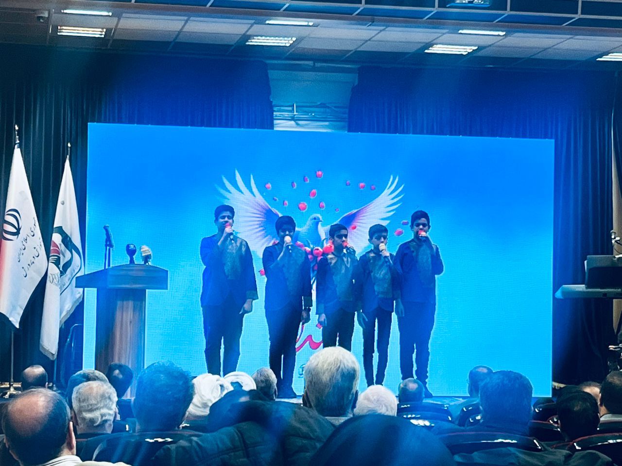 مراسم سراسری تجلیل از خانواده معظم شهدا در آموزش و پرورش برگزار شد