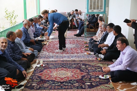 دورهمی آزادگانِ آذربایجانیِ عملیات خیبر در سیسِ شبستر + تصاویر دورهمی آزادگانِ آذربایجانیِ عملیات خیبر در سیسِ شبستر + تصاویر