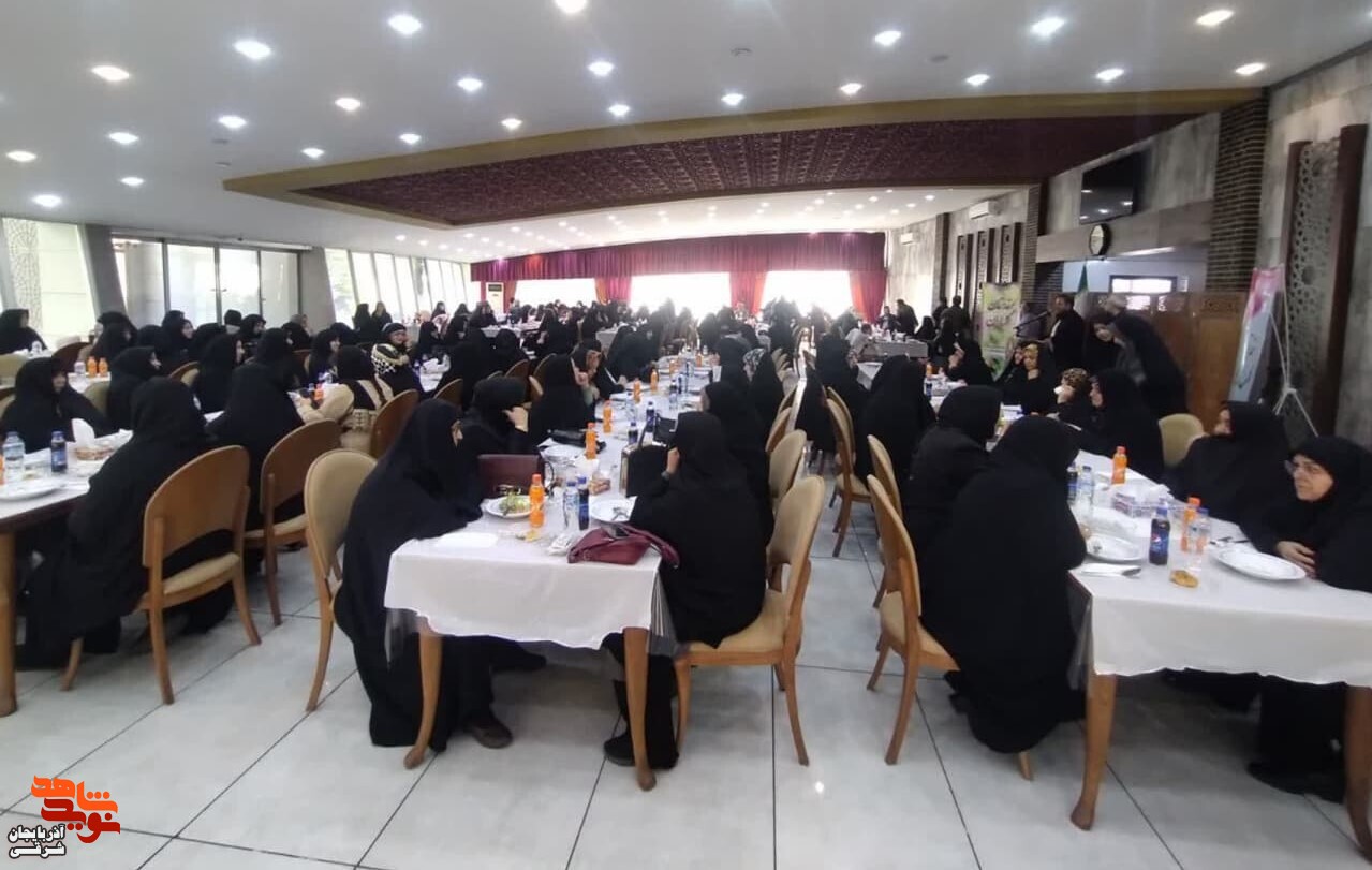 همسرانِ جانبازانِ سرافرازِ ۷۰ درصد مورد تجلیل قرار گرفتند همسرانِ جانبازانِ سرافرازِ ۷۰ درصد مورد تجلیل قرار گرفتند