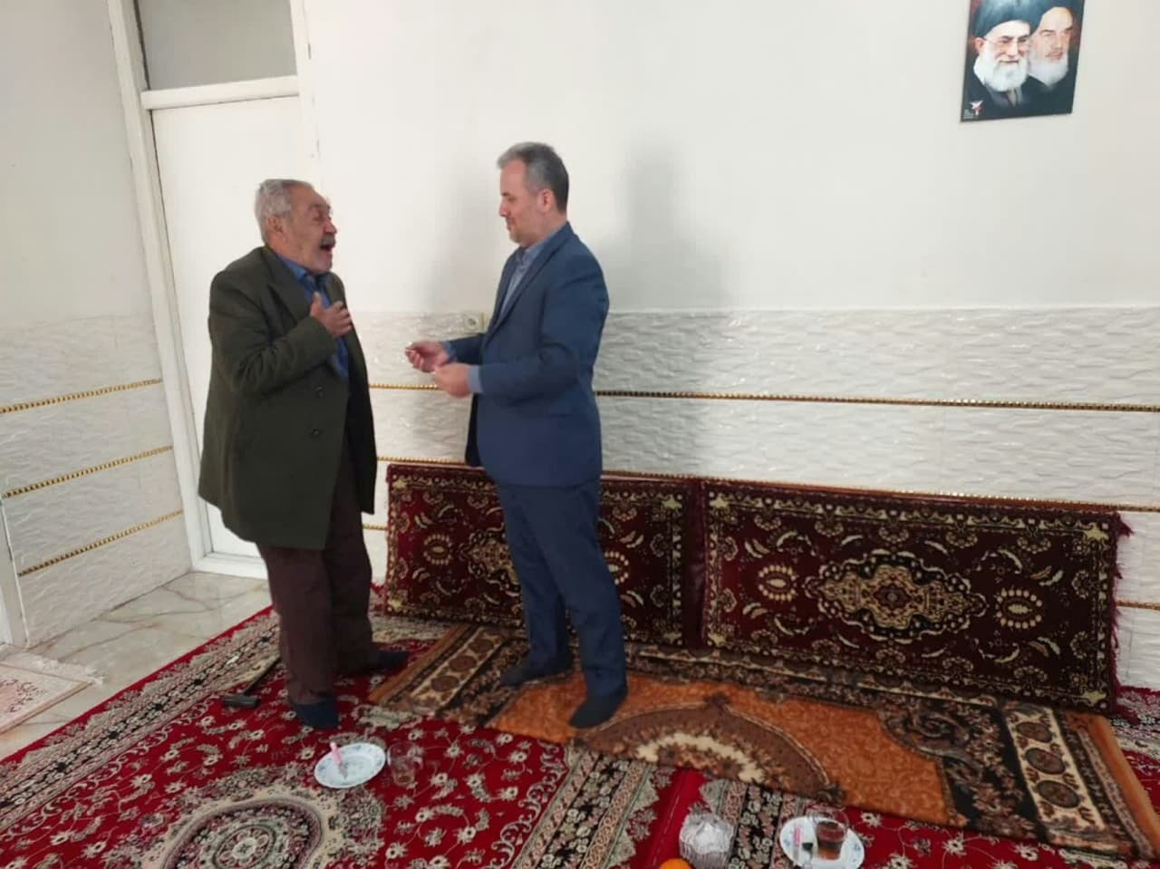دیدار با خانواده معظم شاهد و ایثارگر در شهرستان خوی