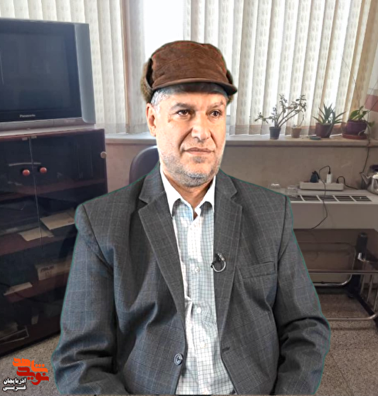 اگر پرچمی از دست سرداری بیفتد، دیگری آن را برمی‌دارد