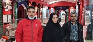 بازدید خانواده شهید اقتدار «مهدی فروتن آلوارس» از موزه شهدای اردبیل