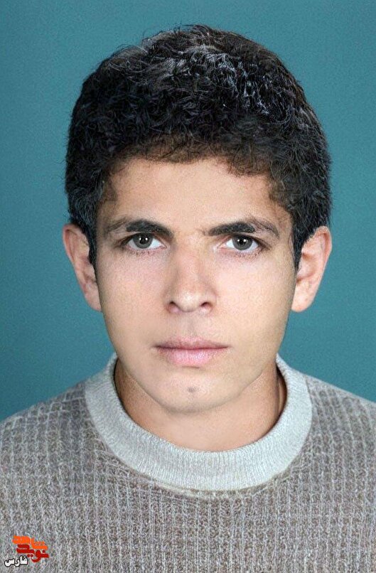 نوجوانی که مخفیانه به جبهه رفت تا راهش را...