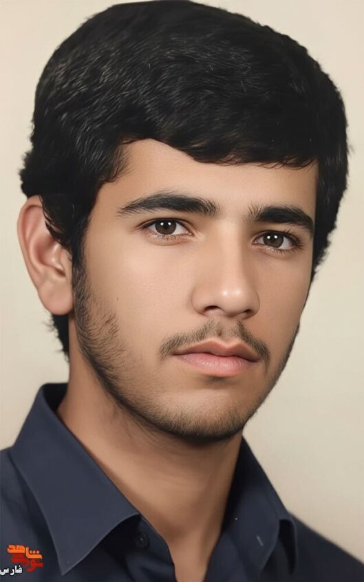 باید عاشقی باشیم آماده پرواز / نکند در غفلت بمیرید