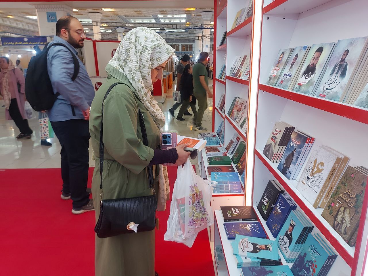 گزارش تصویری/غرفه نشر شاهد در چهارمین روز از نمایشگاه کتاب تهران