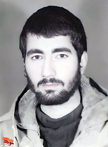 قطره‌ای از اقیانوسِ انسان‌های خاکی
