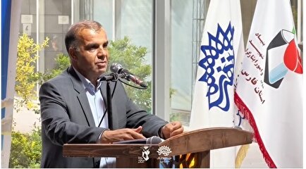 کلیپ / تقدیر از هنرمندان ایثارگر فارس
