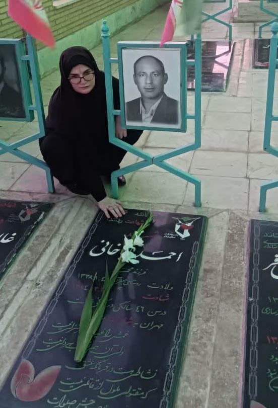 دختران شهدا اسوۀ پاکی و نجابت هستند 