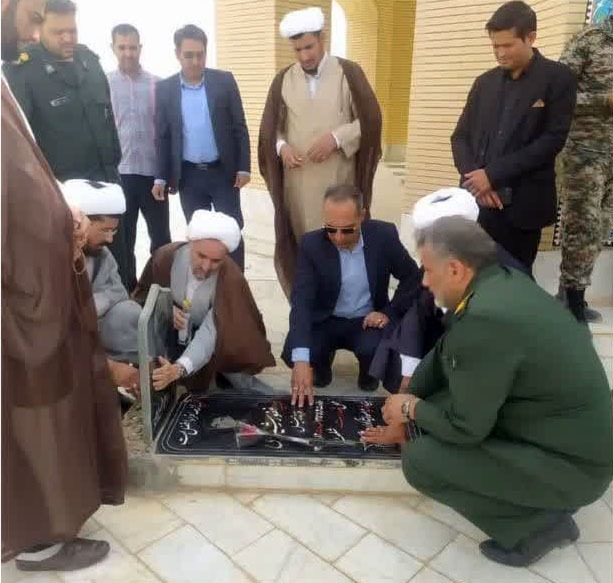 غبارروبی مزار روحانی شهید«غفور شیرکوهی» در گلزار شهدای جزینک