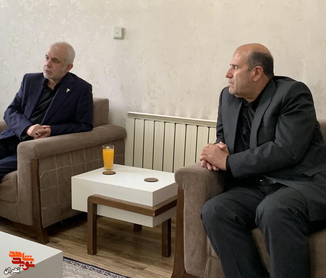 دیدارمدیرکل بنیاد شهید و امور ایثارگران تهران با سه خانواده‌‌‌ شهید جنگ تحمیلی رژیم صهیونیستی