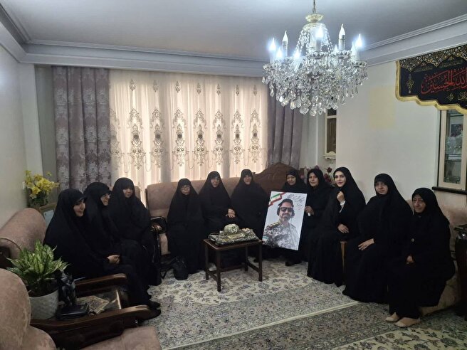 دیدار کاروان زینبیون با خانواده سرهنگ شهید محمد علیزاده