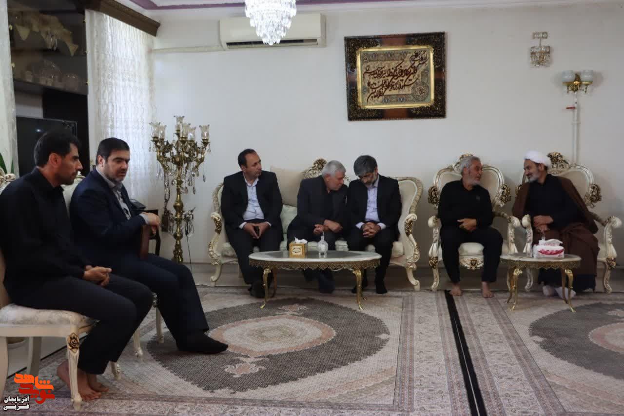 دیدار مدیرکل بنیاد شهید و امورایثارگران آذربایجان غربی و رییس کل دادگستری استان با خانواده های شهیدان مدافع وطن «شهید رضا خلف خانی» و «شهید میثم خلیلی»