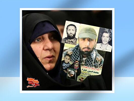 فرزندی که با بوسه بر دستان پدر و مادر قد کشید