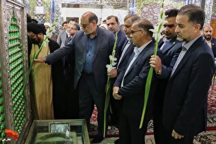 گلباران آرامگاه شهید آیت‌الله دستغیب در سالروز...