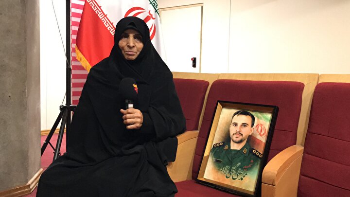 حسرت ابدی مادر برای تماشای چشمان فرزند