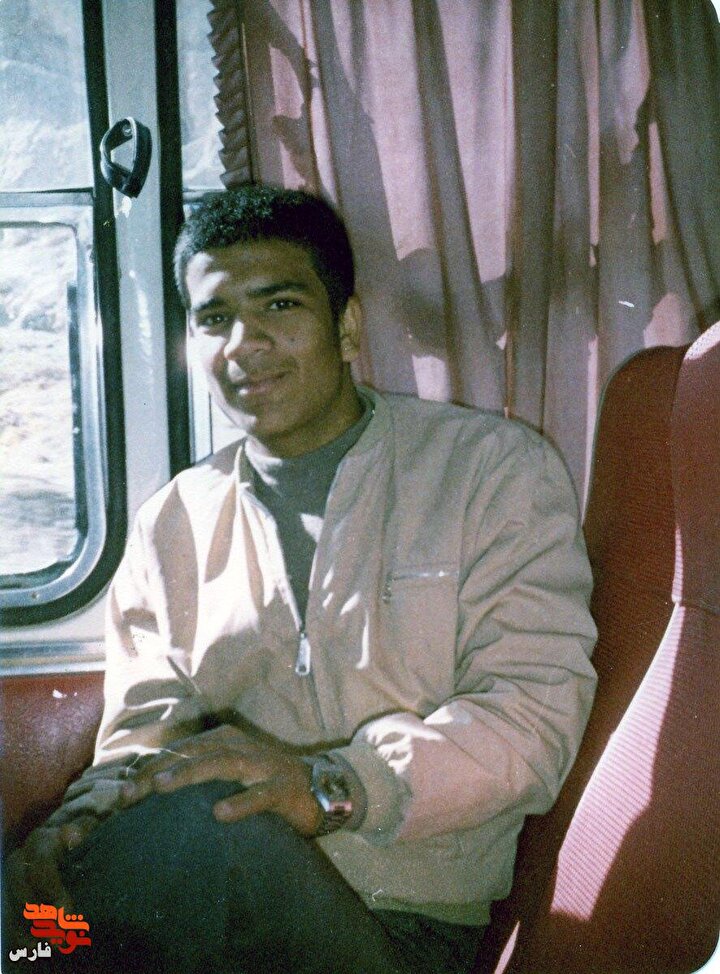گالری عکس شهید «محسن اکبری»