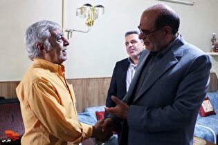دیدار مدیرکل بنیاد شهید فارس با خانواده شهید اسلامی‌منش...