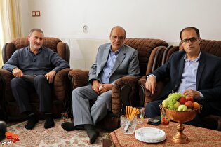 تجلی صبر زینبی را امروز در مادران و همسران شهدا...