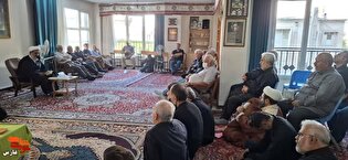 گزارش تصویری / دیدار با خانواده دو شهید در حسینیه...