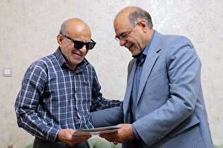 مدیرکل بنیاد شهید و امور ایثارگران فارس با دو...
