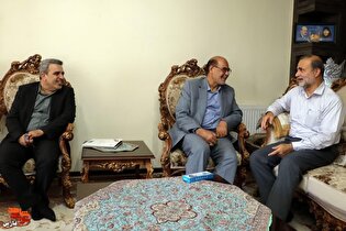 مدیرکل بنیاد شهید فارس با جانباز ۷۰ درصد شیرازی...