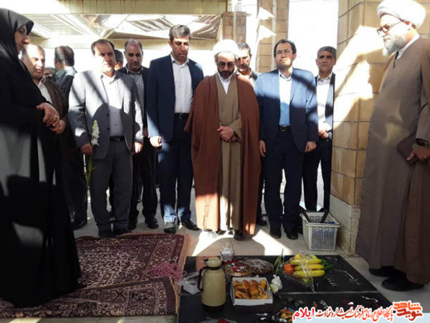 مراسم میهمانی لاله‌ها در گلزار شهدای صالح آباد 
