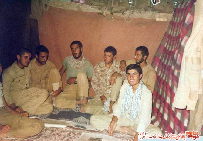 از چپ: ... - عبدالله صداقت - محمود نیک نژاد - شهید علیرضا قربانلی - سیدمحمدرضا شاهرخی - محمود عارفی