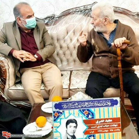 کاشت درخت در منزل شهید خدری