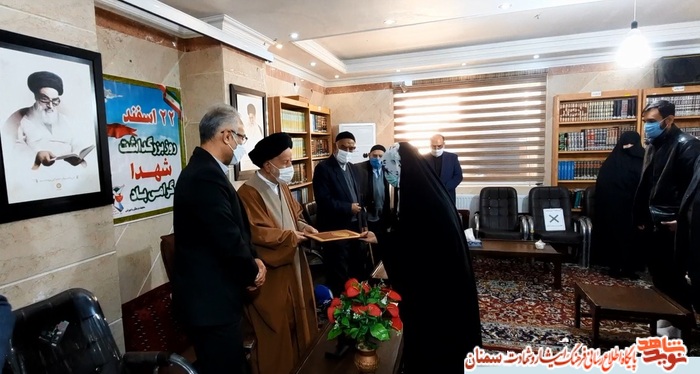 دیدار جامعه ایثارگری استان سمنان با آیت الله شاهچراغی نماینده ولی فقیه در استان سمنان به مناسبت روز شهید- ۲۳ اسفند ۹۹